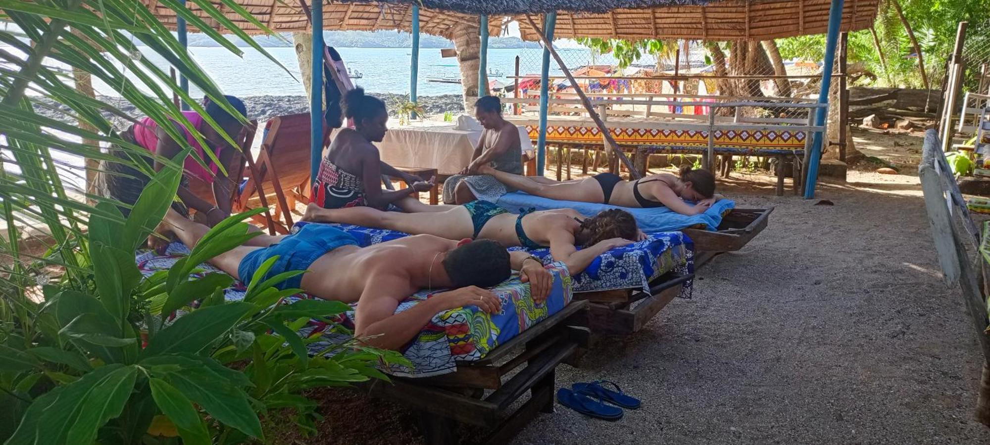 Piscine Bimoko Hotel Nosy-Be Ngoại thất bức ảnh